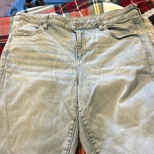 American Eagle stretchy skinny jeans